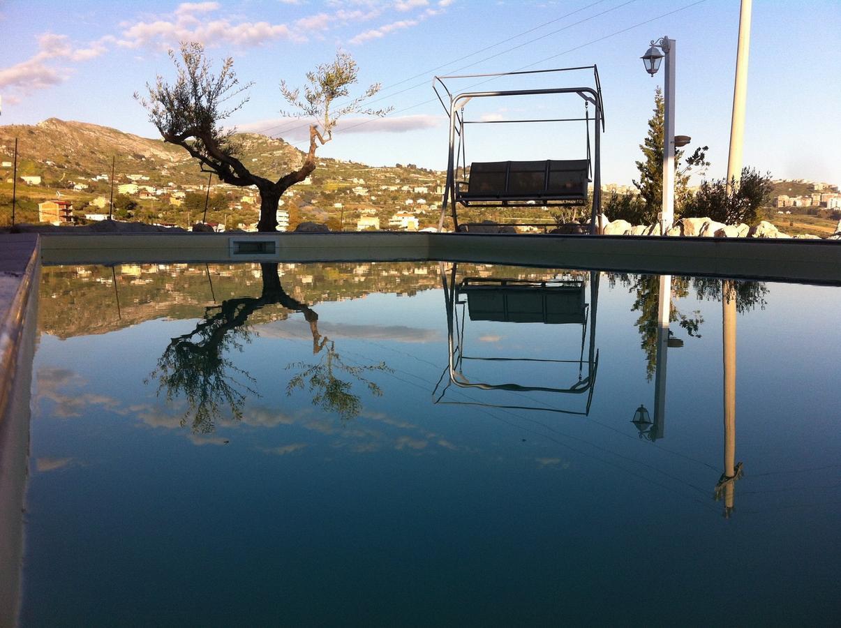 B&B Eyexei Domus Agrigento Exteriör bild